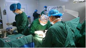 “最美医生”谭玉忠:肩负荣光与使命,攀登显微外科的医学高峰