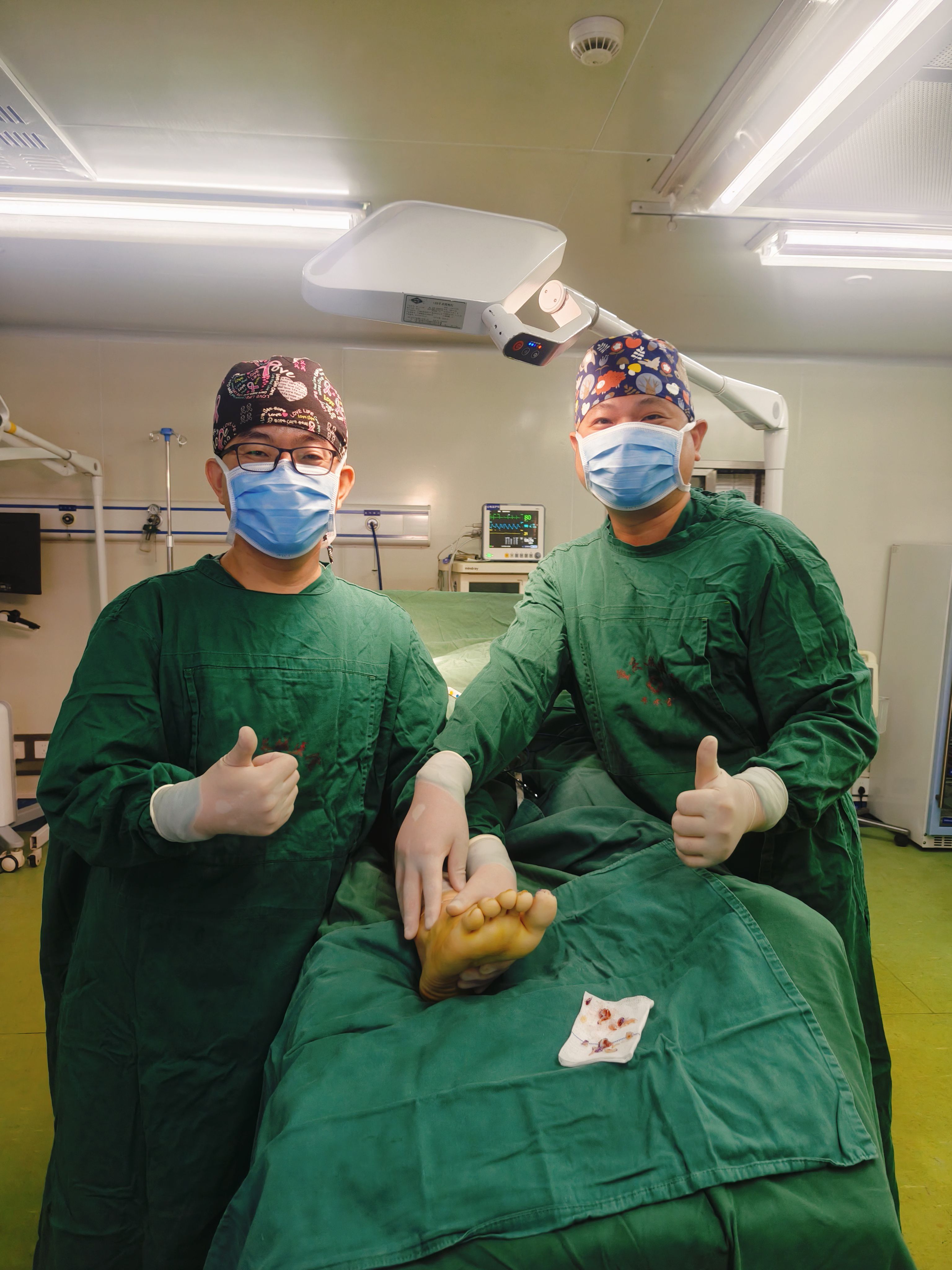 千里之行，始于足下——广州骨外科名医操日亮来院开展足踝健康义诊